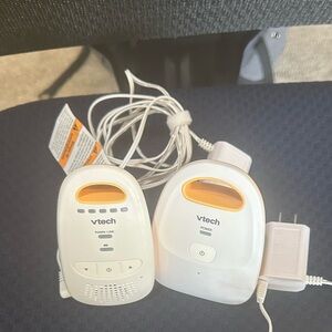 VTech Audio Baby Monitor Set (Parent Unit + Baby Unit) with Power Adapters